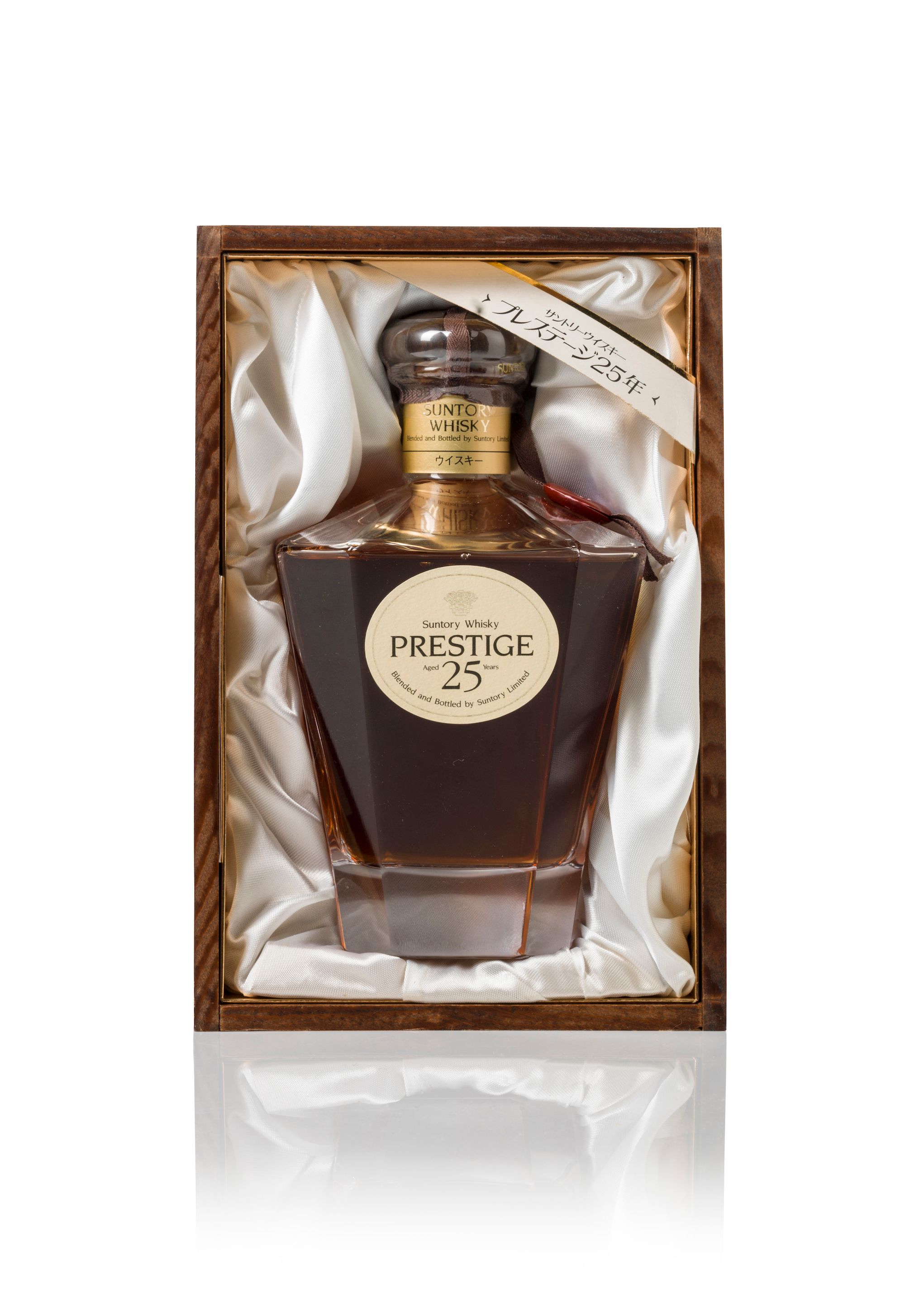 Bonhams : Suntory Prestige-25 Year Old 