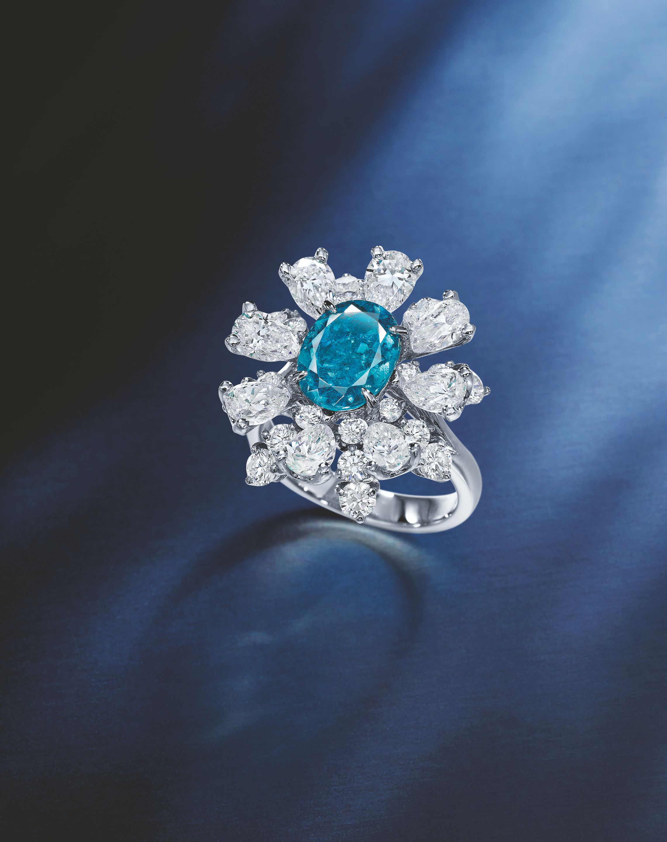Bonhams RARE PARAÍBA TOURMALINE AND DIAMOND RING
